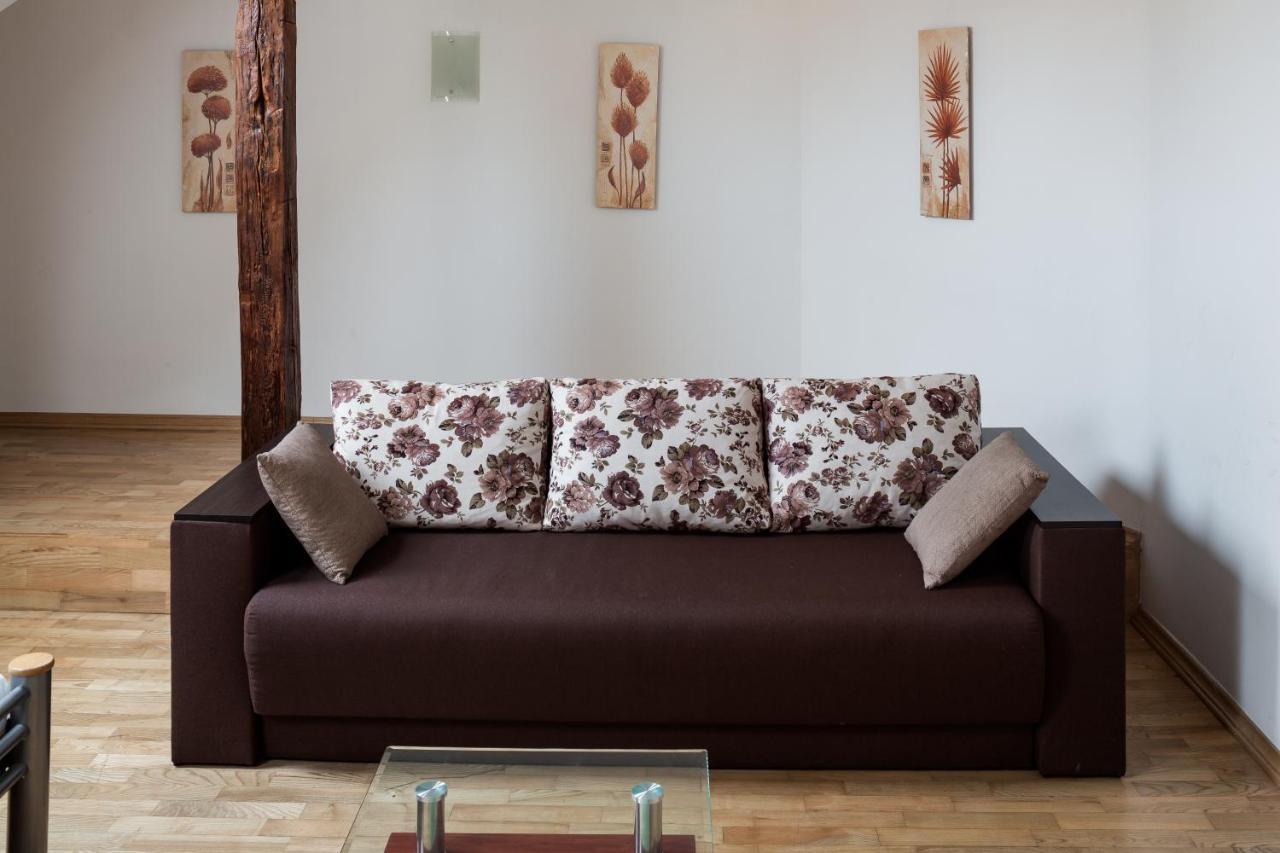 Appartement Romari Два Поверхи à Lviv Extérieur photo
