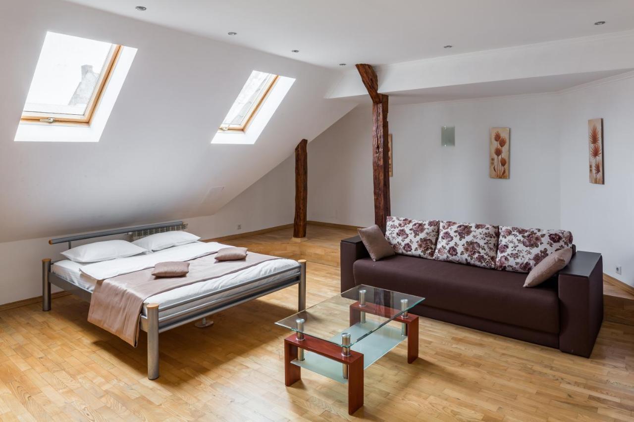 Appartement Romari Два Поверхи à Lviv Extérieur photo