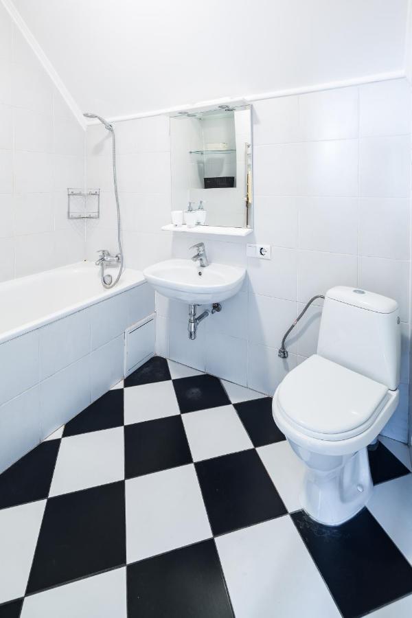 Appartement Romari Два Поверхи à Lviv Extérieur photo