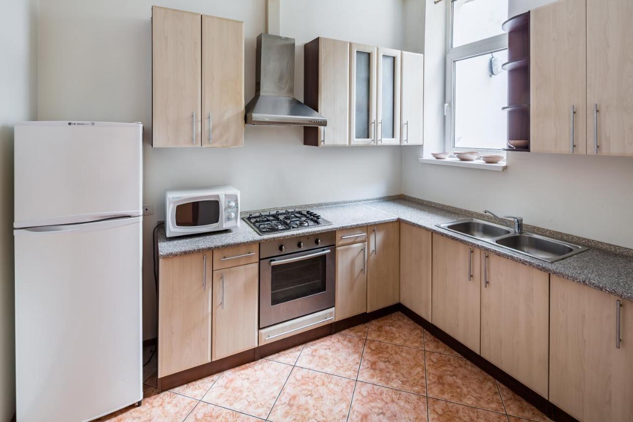 Appartement Romari Два Поверхи à Lviv Extérieur photo
